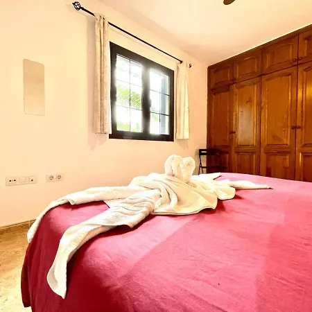 Villa Encantadora Villa Con Piscina Privada, Wifi, A/C, Bbq, Playa Blanca *