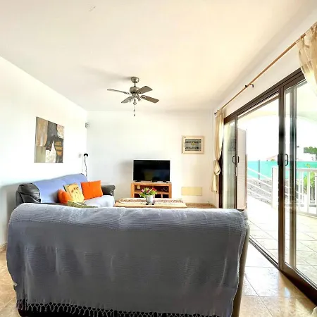 Encantadora Villa con piscina privada, Wifi, A/C, BBQ, Playa Blanca *