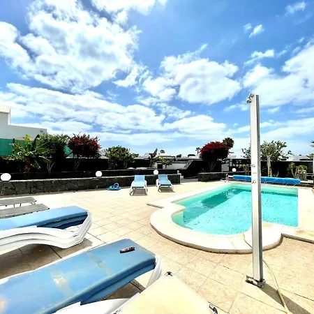 Encantadora Villa Con Piscina Privada, Wifi, A/C, Bbq, Playa Blanca